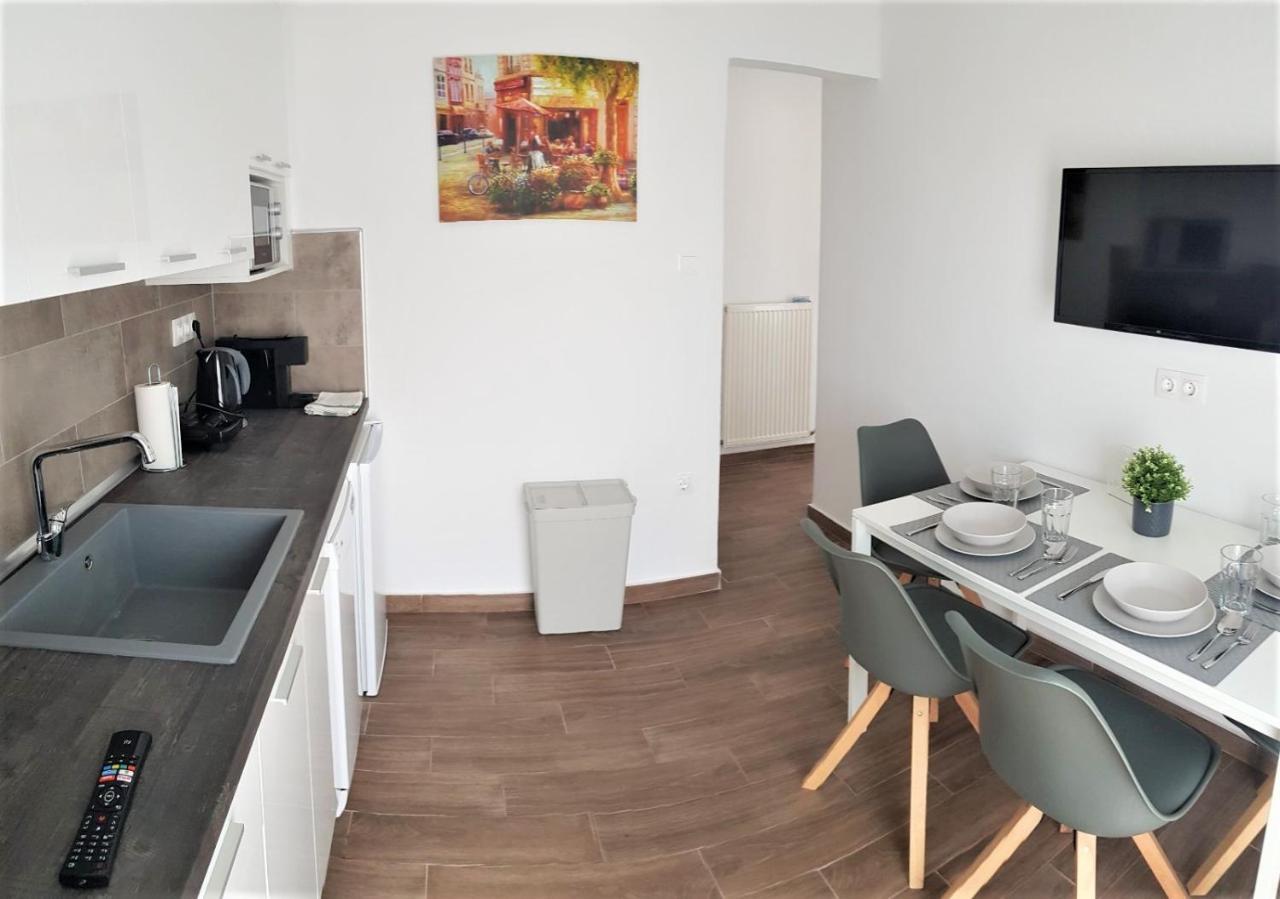 Seaview Deluxe Apartments Thessaloníki Eksteriør bilde